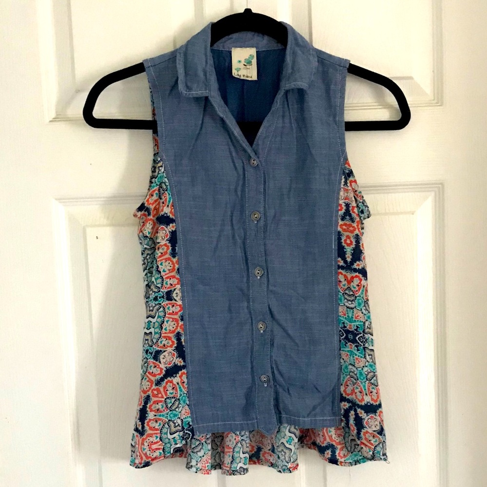 4/$10 Lily Bleu Sleeveless Blouse